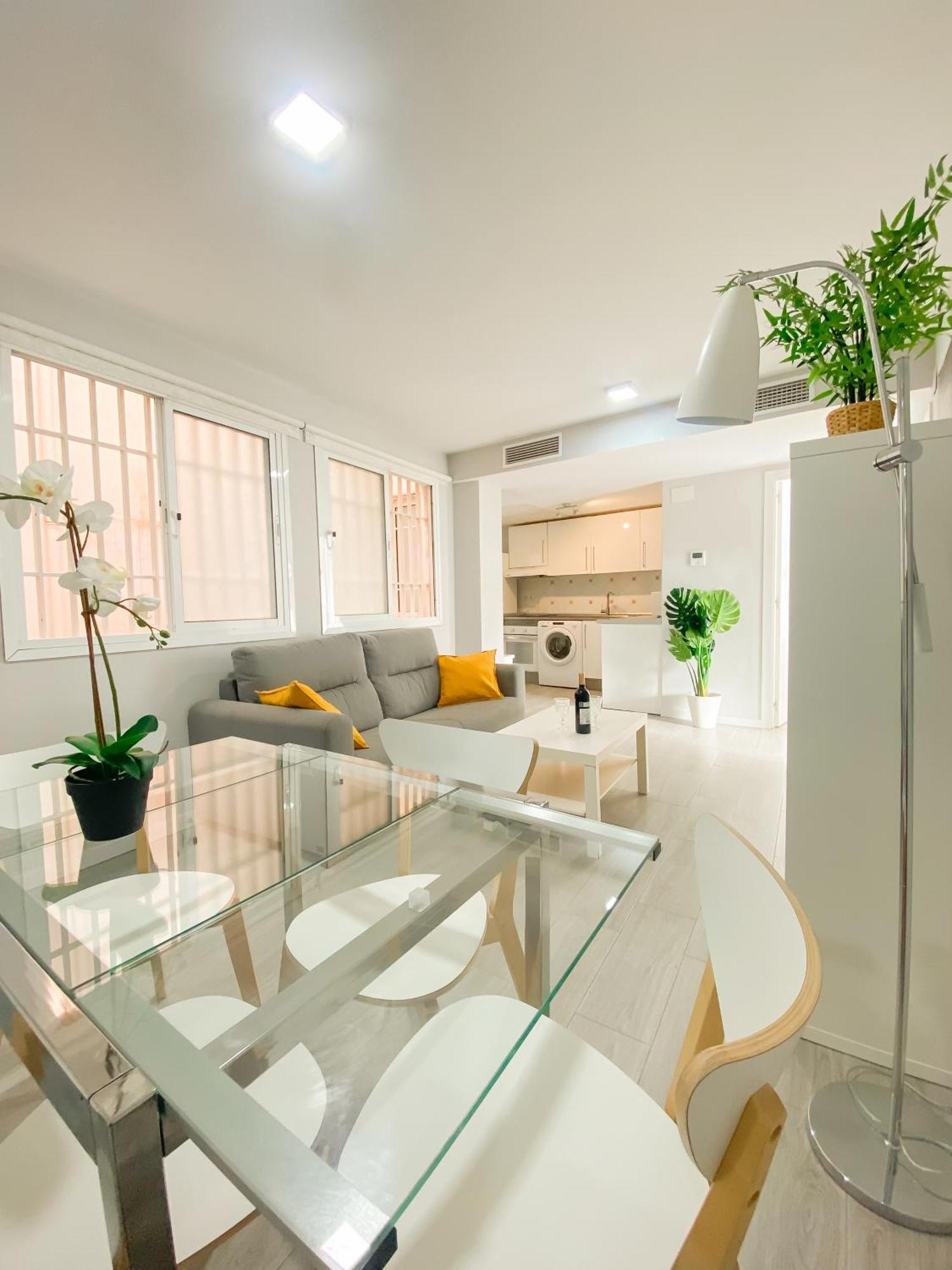 3 Rooms Y 3 Baths Y Aparcamiento Catedral Малага Экстерьер фото